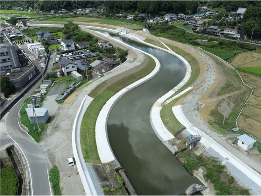 久激推第5号の6他 （一）肱川水系 久米川　肱川激甚災害対策特別緊急工事他（発注者指定型ICTモデル工事）