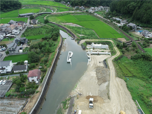 久加補激第4号の1 （一）肱川水系久米川　肱川激甚災害対策特別緊急工事（受注者希望型ICTモデル工事）