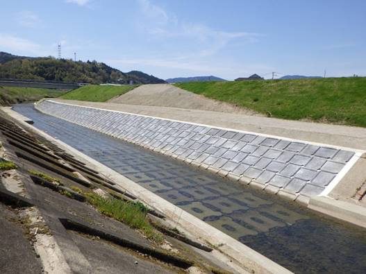 29災国補第221号 （一）肱川水系　久米川　河川災害復旧工事